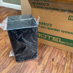 ROTEL RL850/II SPEAKERS. BRAND NEW. STILL BOXED.

DIMENSIONS (mm): 440H x 250W x 250D

COLLECTION ONLY, FROM BL8 POSTCODE.