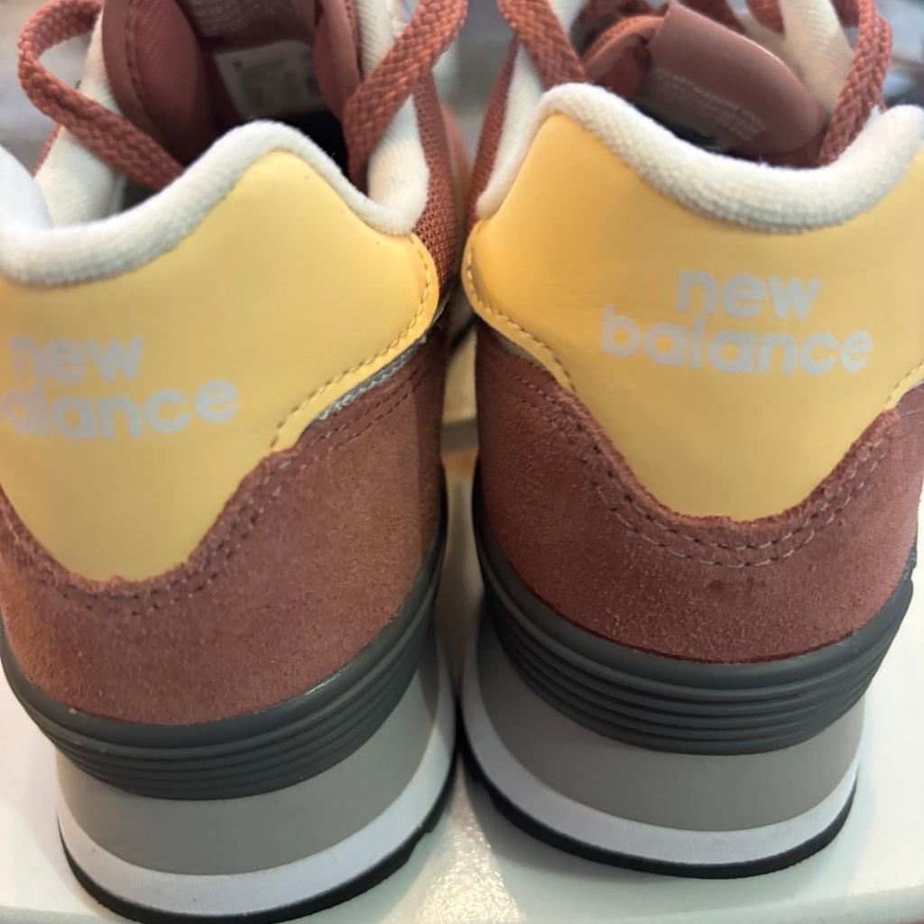 Verkaufe neue ungetragene Sneaker von New Balance in der Schuhgröße 41.