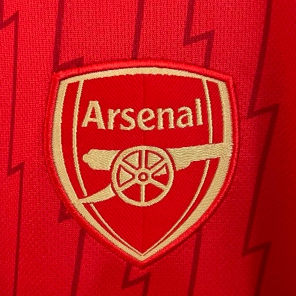 Arsenal 23/24 Home kit 🔴
Brand new with no tags
Size Small and Medium available

 📩 DM for hun enquiries, we’re happy to help!