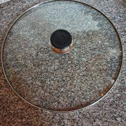 Glasdeckel für eine große Pfanne
Durchmesser 37 cm
nicht oft benutzt