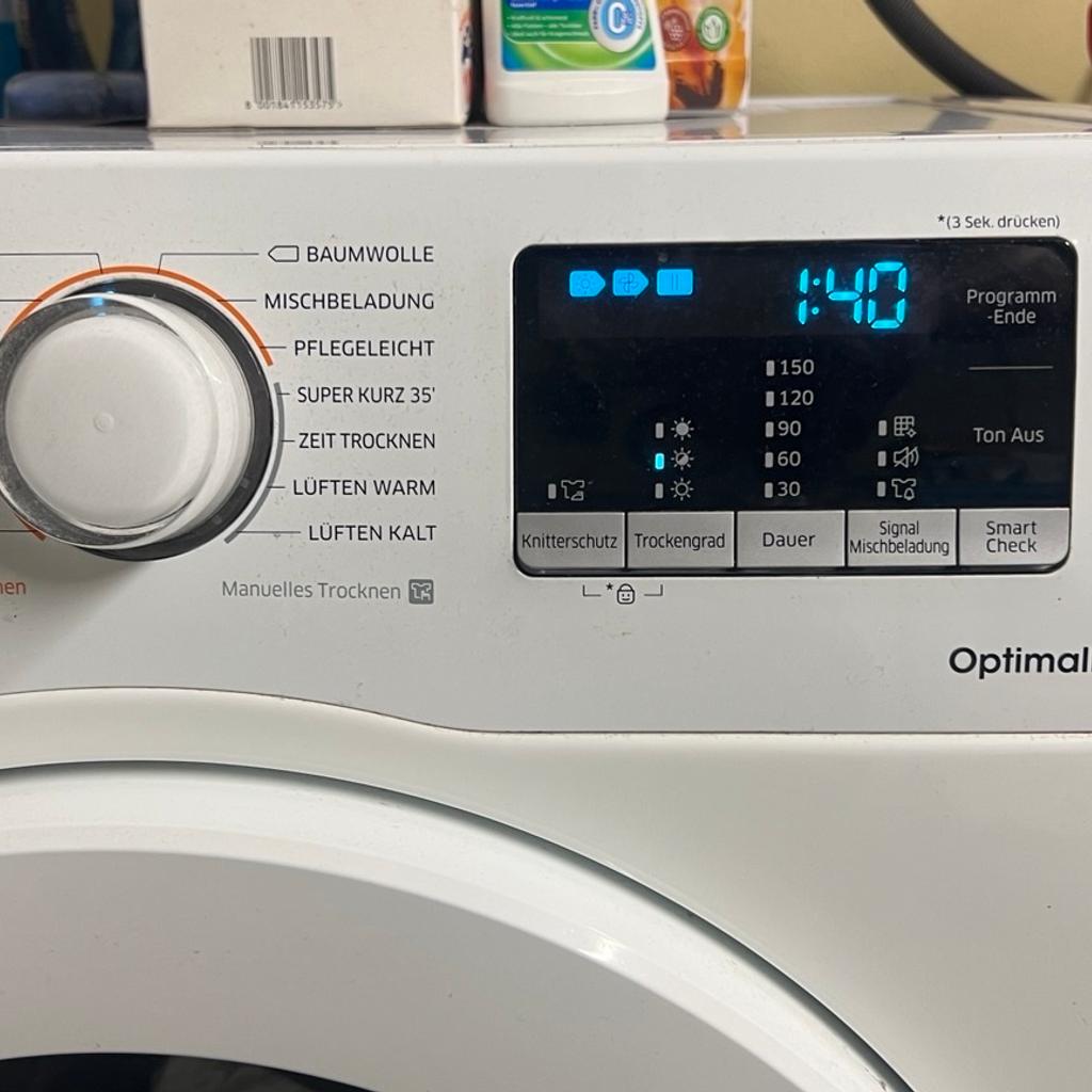 Wegen Umstieg auf ein Kombigerät verkaufe ich hier meine zwei Jahre alte Waschmaschine der Marke Indesit in einem top Zustand!