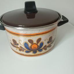 VINTAGE Stock Pot with Lid.