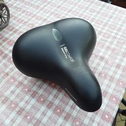 large comfortable gel saddle used only for a short time