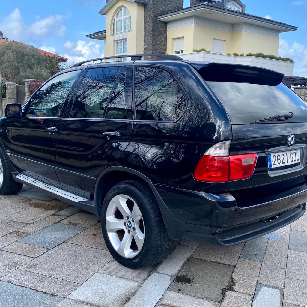 BMW X5 3.0d with 218hp from the year 2005 with 350,000 km in perfect condition with two keys and maintenance book!
THE CAR IS FROM SPAIN WITH LEFT STEERING WHEEL

Well maintained, kilometers on the road, itv just passed.

- Multinational steering wheel

- Electric seats with memory

- Speed control

- Parking sensors

- Light and rain sensor

- Electronic steering wheel adjustment

- Electric windows

- Electric mirrors

- 19”

- Navigator Alpine

- Alpine sound system

- ECOLOGICAL HYDROCAR SYSTEM: (It is a device that generates hydrogen, which is injected into the engine and is an efficient gaseous additive that transforms a normal engine into a hydrogen hybrid) And the benefits are, reduction of fuel consumption, the reduction of polluting gases will be reduced by 80% - 90%. For more información text me in private!