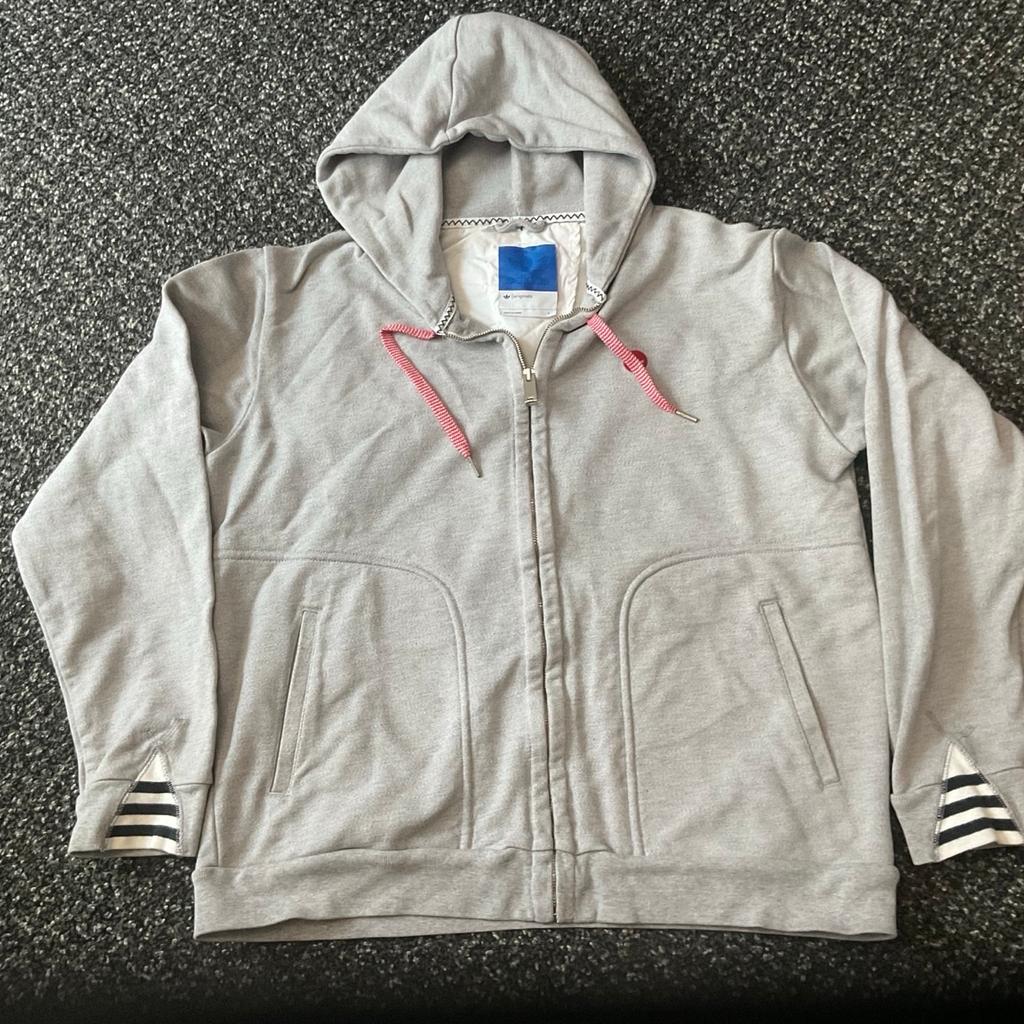 Used; adidas men’s zipper hoodie fleece size L good condition £10
Collection le5