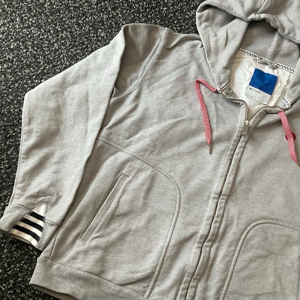 Used; adidas men’s zipper hoodie fleece size L good condition £10
Collection le5