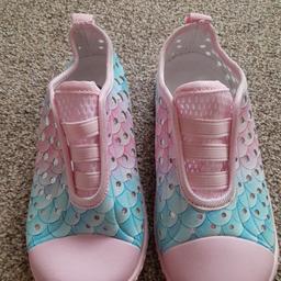 New - Girls soft pull on shoes, ideal for casual wear. Size 11/12. Pink and blue mesh elastic top.