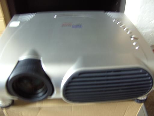 Buy & Sell South West London Parsons Green - South West London - Photos for Vivitar digitial projector