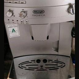 Kaffeeautomat für Bohnen und Pulver
Voll funktionsfähig 
Mit Anleitung