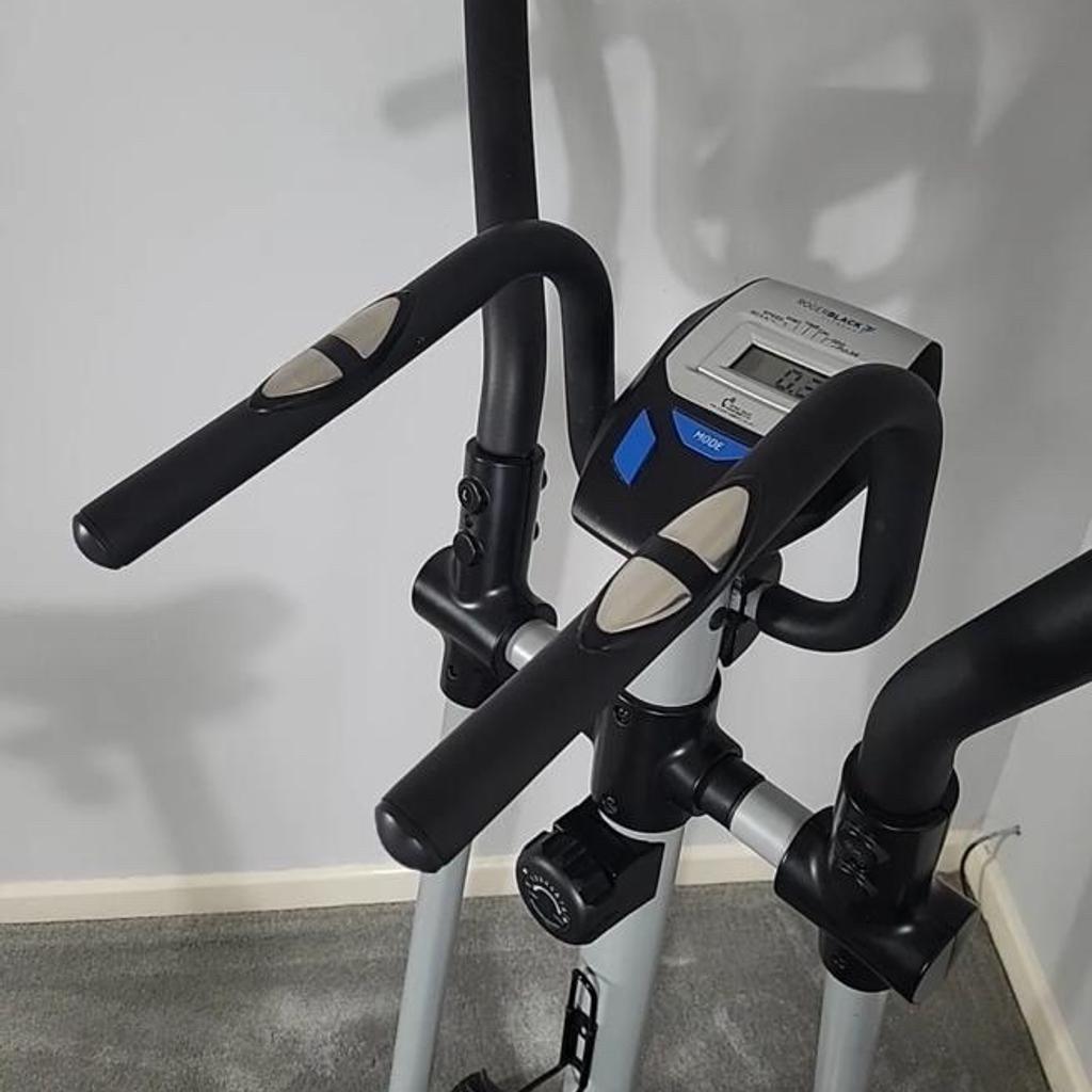 Roger black sliver 2in 1 cross trainer exercise bike home fitness
 good condition barely used - Collection only