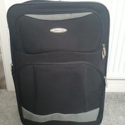 Used but good condition, one of the zip handle is broke (pic 5) however the zip works absolutely fine, 

length 59cm
width 41cm

smoke and pet free home,  pickup from bb1 blackburn,  might be able to deliver locally.