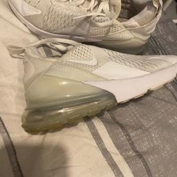 There is plenty of wear in these trainers no rips no tear any where I post first class signed for PayPal only picture doesn’t do justice on these 