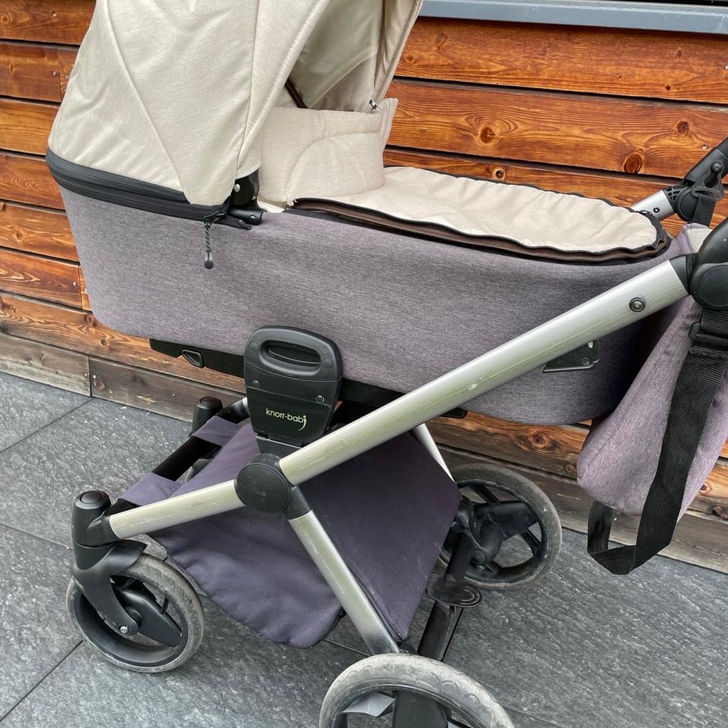 Knorr Kinderwagen, inklusive Tasche, Regenschutz, Babywanne, Liegefläche verstellbar!

Kein Versand

Privatverkauf