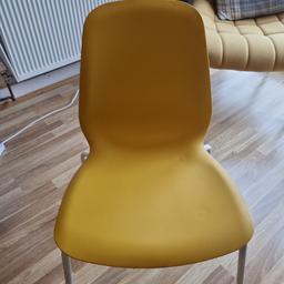 4 dinning chairs table not included good condition.