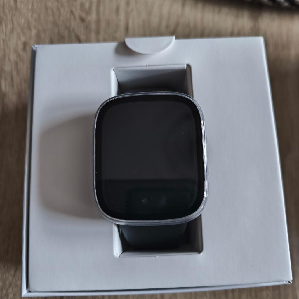 verkaufe fast neue xiaomi redmi Watch 3 mit noch fast 2 Jahre Garantie mit etwas Zubehör siehe Bilder