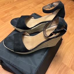 Black Wedge Shoes Size 8