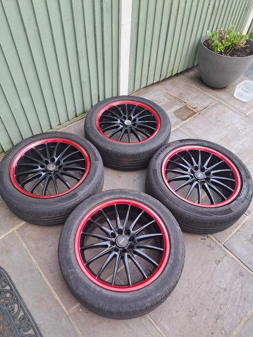 Vehicles South West London Merton - Photos for 17 inch alloys wheels