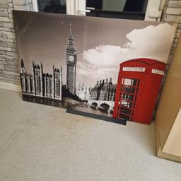 Large canvas picture
In decent condition selling and not needed anymore
The size is large

Willing to accept offers