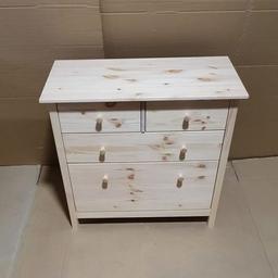 Scandinavia 4 Drawer Chest - Pine

💥New/other. Flat packed in the box💥

Made of pine.
Wooden handles.
Made from FSC certified timber.
4 drawers with metal runners
Size H71, W78, D40cm.
Internal drawer H10, W28, D33cm.
Large internal drawer H10, W62, D33cm.
Handle size: L3, W2.5cm.
Weight 17kg

💥Check our other items💥