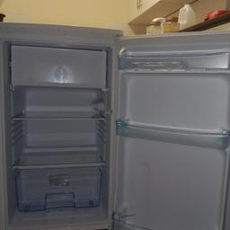 Small Amica Fridge brand new we bought it 4 months but never been used.
pls see all the photos I'm by Elephant and Castle, needs to go ASAP moving out.