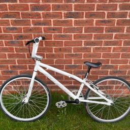 BARGAIN

INTENSE BRAND

MOTO EDITION 

JUNIOR XL SIZE 

ULTRA LIGHTWEIGHT 

BMX RACING BIKE

SINZ BRANDED PARTS 

20“ INCH RACING WHEELS

REAR ONLY BRAKE

UPGRADED HANDLEBAR

NEW HANDLEBAR GRIPS

NEW CHROME DRIVE CHAIN

ORIGINAL TYRES

ORIGINAL SEAT

GOOD CONDITION OVERALL

BARGAIN

£95

POSSIBLE

LOCAL DELIVERY POSSIBLE