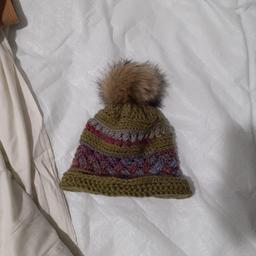 womens Wollen winter hat, for medium sized head. Good size. keep warm. never used. market street value hat