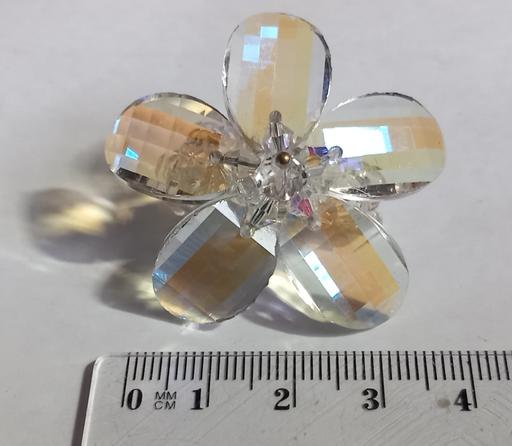 Buy & Sell Merseyside Saint Helens - Photos for Faceted crystal flower statement ring