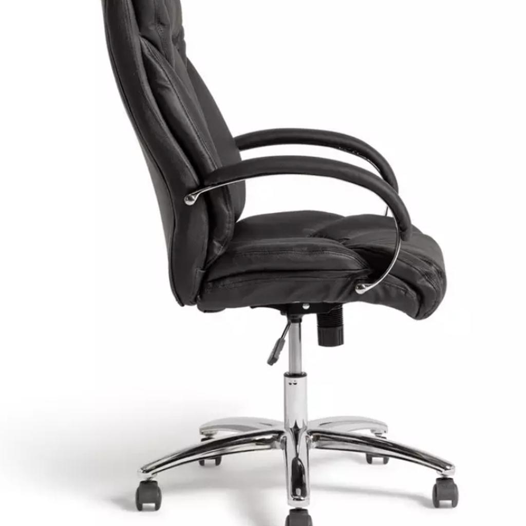 🔹️Habitat Leather faced office chair

🔹️New

🔹️Overall maximum chair size H118, W66, D67cm

🔹️Seat height adjustable from 47 to 56.5cm

🔹️Seat size W52, D46cm

🔹️Maximum user weight tested for 110kg

🔹️Chair includes tilt, swivel and lock mechanism