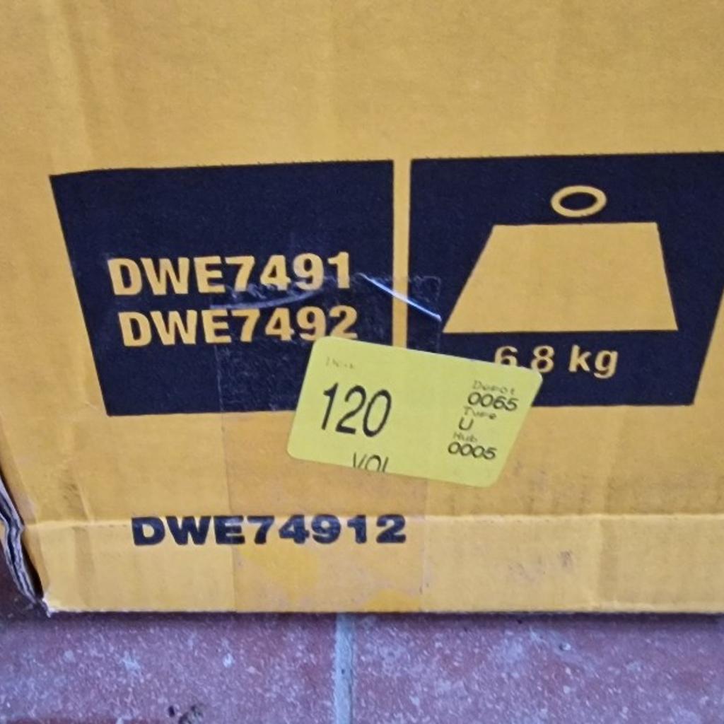 Brand new in box Dewalt table saw stand.
