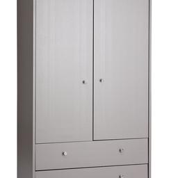 Malibu Wardrobe 2 Doors 3 Drawers Grey

🔶ExDisplay Flat packed in the box 🔶 

Size H180.5,W74.8, D49.8cm
Weight 42kg
Made of wood effect
3 drawers with metal runners
Internal drawer H11, W66.5, D43.6cm
Metal handles
Handle size: L2.2, W2.2cm

🔶Check our other items🔶