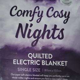 Slumberdown Comfy Cosy Nights Electric Blanket - Single

💥New/other. Flat packed in the bag💥

Made from polyester.
Easy fit straps.
Single detachable control.
3 heat settings.
Suitable for all night use.
Low energy consumption
Size W80, L150cm - suitable for single bed.
Machine washable

💥Check our other items💥