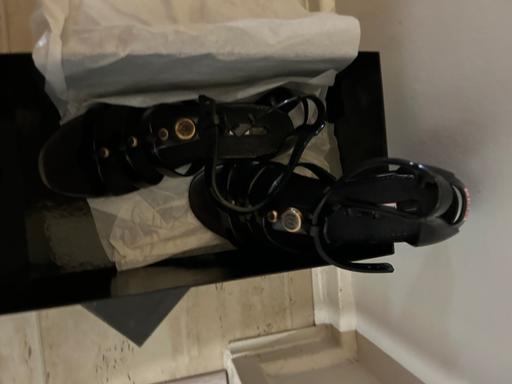 Buy & Sell Central London Queensway - Central London - Photos for Unter sandals £50