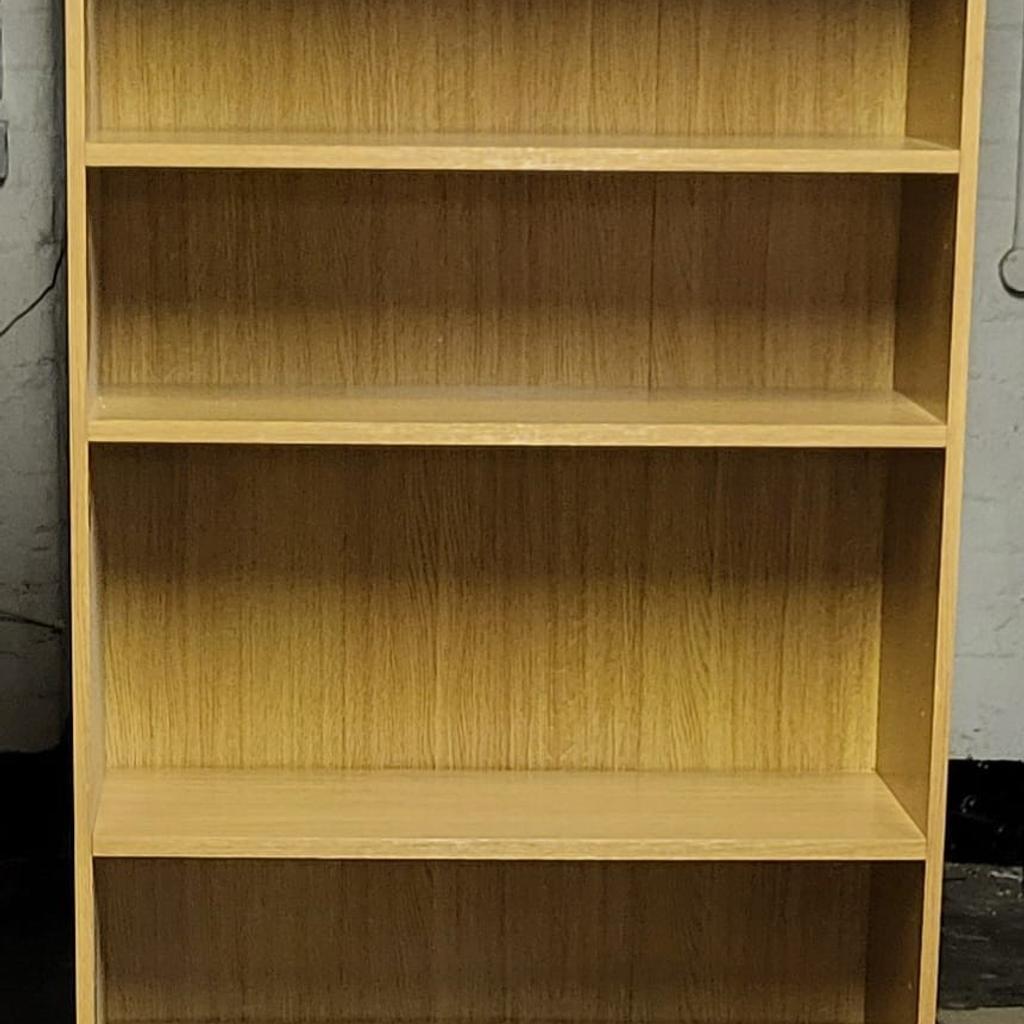 ▪️Bookcase-oak effect
▪️Ex display
▪️Size H180, W78, D29cm
▪️1 fixed shelf and 4 adjustable shelves