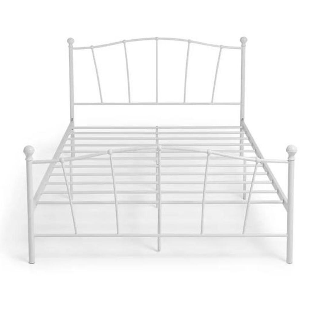 Fleur Kingsize Metal Bed Frame - White

Mattress not included

🔶New/other. Flat packed🔶

Metal frame.
Base with metal slats.
No storage.
Size W159, L208, H100cm.
Height to top of side rail 28.5cm.
26.5cm clearance between floor and underside of bed.
W159, .
Weight 22.7kg.
Total maximum user weight 220kg

🔶Check our other items🔶