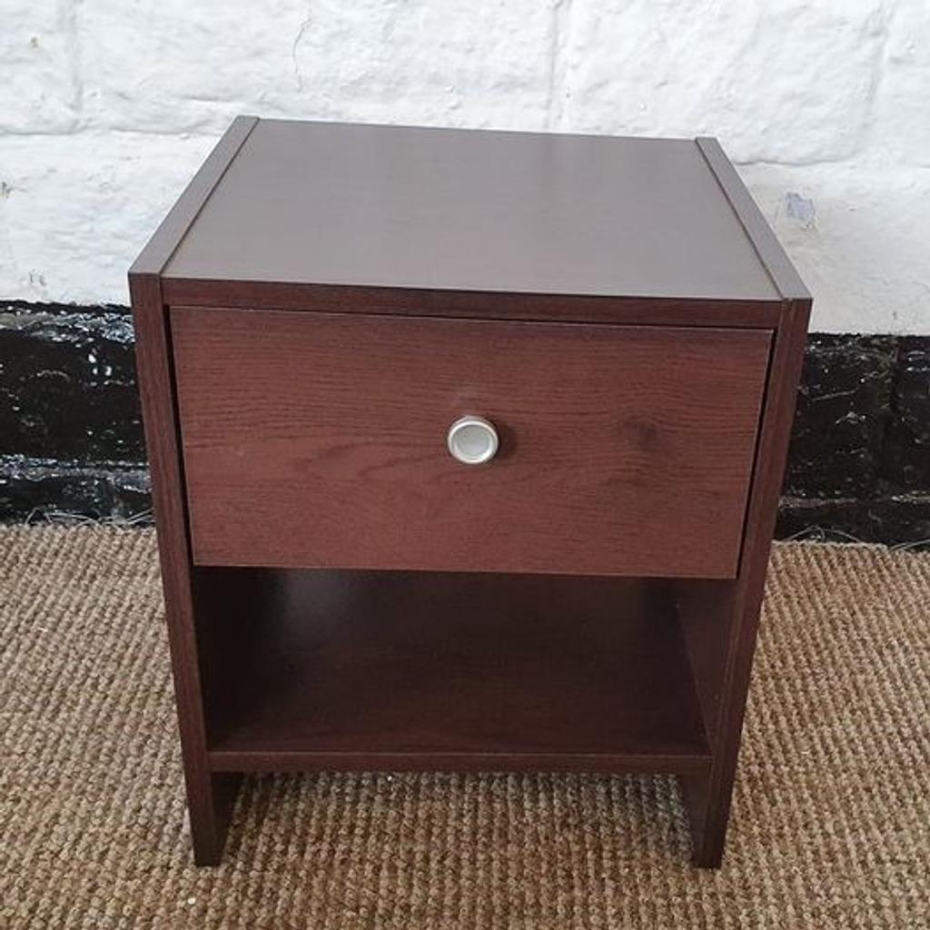 Seville Bedside Table - Dark

🔶ExDisplay🔶

Made of wood effect.
Plastic handles.
Made from FSC certified timber.
1 drawer with plastic runners.
1 fixed shelf
Size H42, W36, D33cm.
Internal drawer H8, W28.8, D28.6cm.
Handle size: L3, W3cm.
Weight 6.5kg

🔶Check our other items🔶