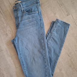 > ungetragene Jeans von Levis
> leider in der Längengröße vergriffen
> Neupreis 99,95€