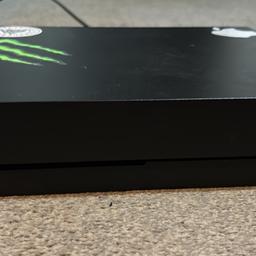 Xbox one x 1tb good condition all works fine can provide video 
Message me if you have any queries