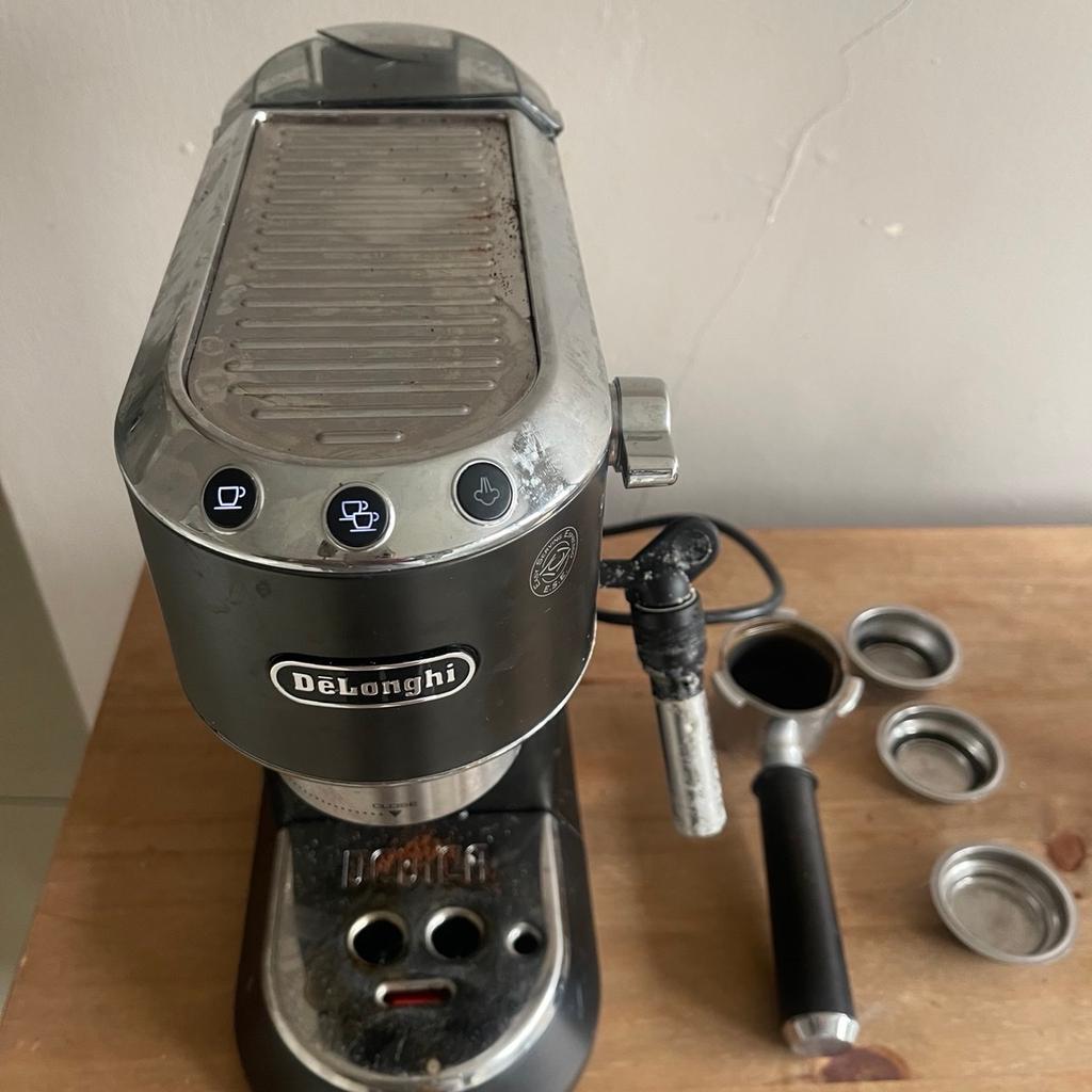 De'Longhi Dedica Style, Traditional Pump Espresso Machine, Coffee and Cappuccino Maker, EC685M, Silver

Bought for £229 on Amazon.

Small crack on water reservoir but still fully functioning
