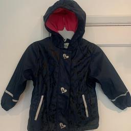 Lupilu Navy Waterproof Coat Age 2-4 years

Fleece lined with hood, pockets and reflective strips. In good condition from a smoke and pet free home.

Postage or collection Woodford, IG8

More clothes for sale please see other listings.