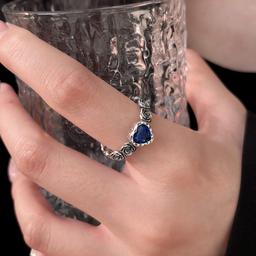 Dieser silberne Ring mit einem herzförmigen Zirkonia und vielen Blumen hat einen süßen und coolen Stil. Bitte geben Sie an, ob Sie blaue Herzen oder grüne Herzen wünschen. Verstellbarer Ring.(Durchmesser: ca.18mm)

Bezahlung mit Paypal. Zusätzlich 2 € Versand innerhalb Deutschlands.

Kostenloser Versand bei einem einmaligen Einkauf von mehr als 10 € auf meiner persönlichen Seite.

