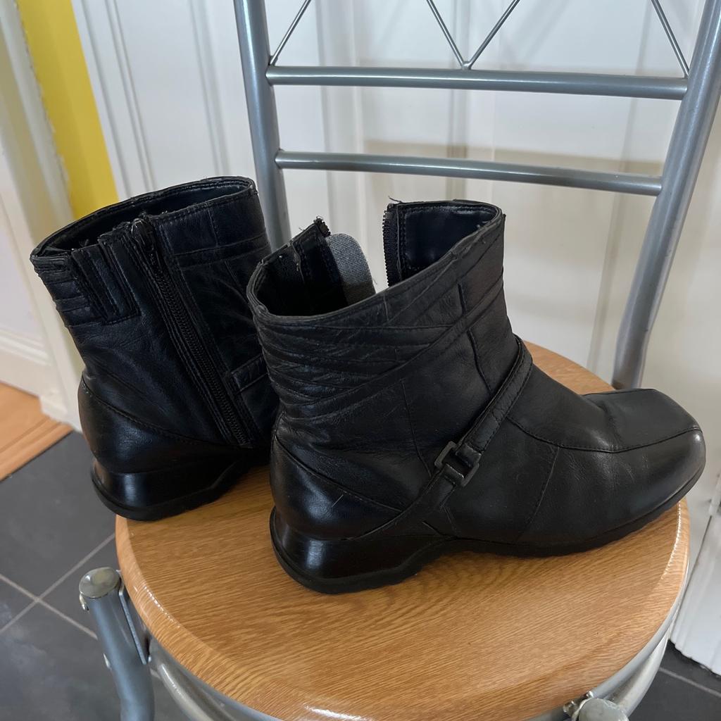 Black leather ankle boots, size 4 by FAX at Pavers. Hardly worn so still in great condition with plenty of tread left.