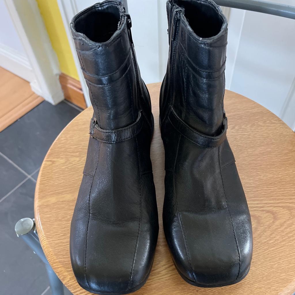Black leather ankle boots, size 4 by FAX at Pavers. Hardly worn so still in great condition with plenty of tread left.