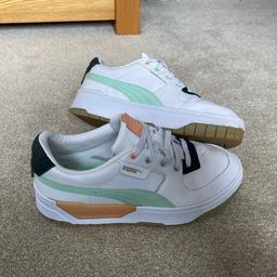 Women’s size 6 Puma trainers
In excellent conditional with minimal wear.
From a pet and smoke free home.