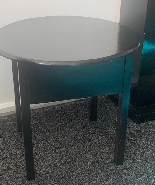 Buy & Sell Hertfordshire Watford - Photos for Side table