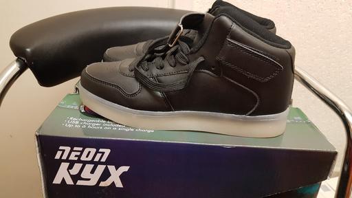 Buy & Sell Greater Manchester Manchester - Photos for neon ryx trainers in black size uk 5.5