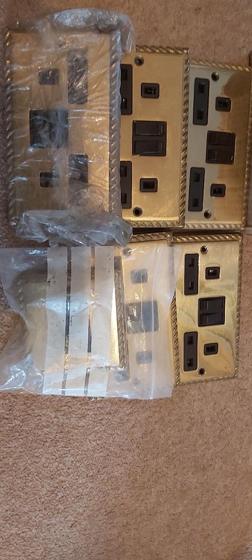 Buy & Sell North West London Hendon - North West London - Photos for Gold socket