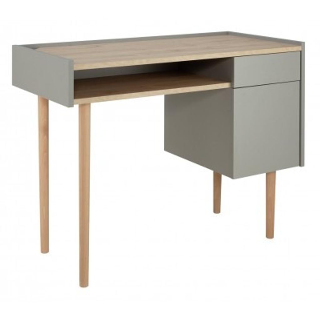 Habitat Skandi Desk Oak Effect

Grey colour available as well for sale, See pictures

🔶New/other. Flat packed in the box🔶

Melamine desk.
1 drawer.
1 fixed shelf.
1 storage cupboard.
Easy cable access.
Size H76.5, W100, D50cm.
Under desk chair space H61.3, W48cm.
Maximum load capacity of desk 10kg.
Weight 28kg.

🔶Check our other furniture🔶