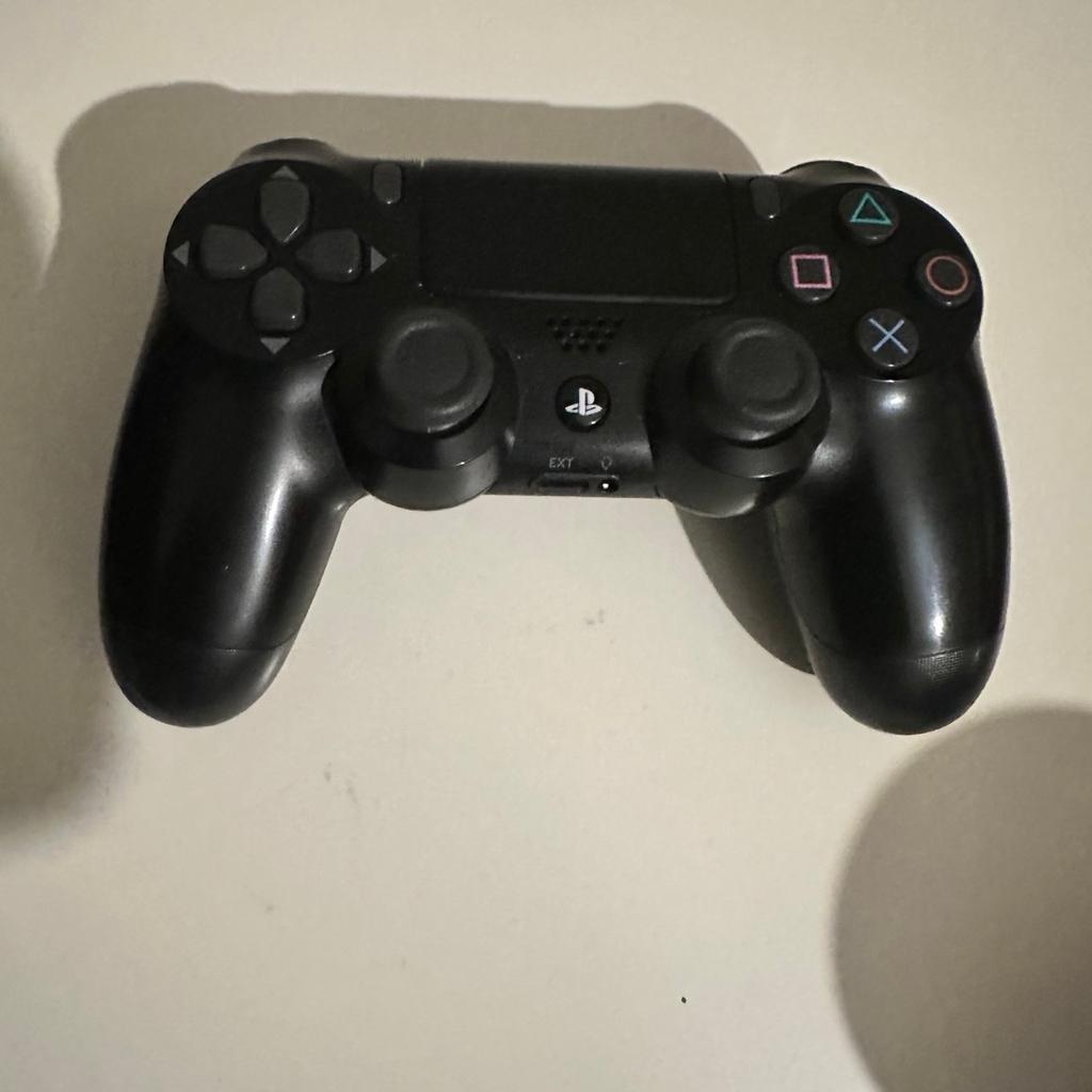 Ps4 1T + game