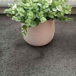 Beautiful brand new Artificial planter in cream pot, ( 6 inches high) excellent condition from pet and smoke free home £5  - dy6