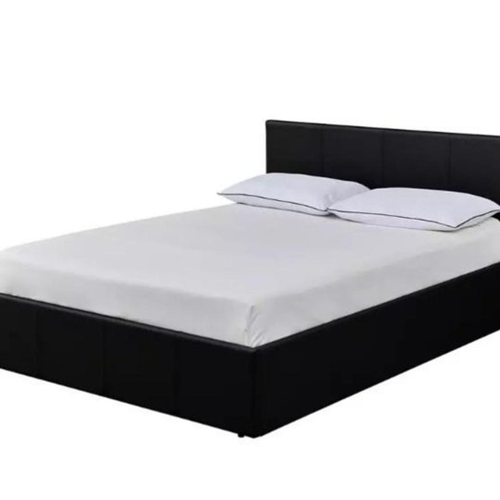 Habitat Lavendon King size End Opening Ottoman Bed Frame-Black

Mattress not included

💥ExDisplay. Flat packed in the box💥Item is in very good overall condition item that may have small cosmetic defects as marks, scratches classified as reopen and repacked in box

Faux leather frame
Base with sprung wooden slats
End lift
Ottoman: end opening
Storage capacity: 680 litres
Size W164.5, L211, H87cm
Height to top of siderail 28.5cm
3cm clearance between floor and underside of bed
Weight 48.5kg
Maximum user weight 210kg

💥Check our other items💥